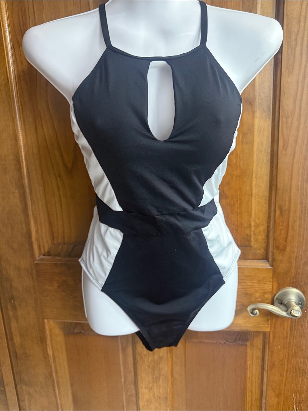La Blanca Black and White Keyhole One-Piece Swimsuit